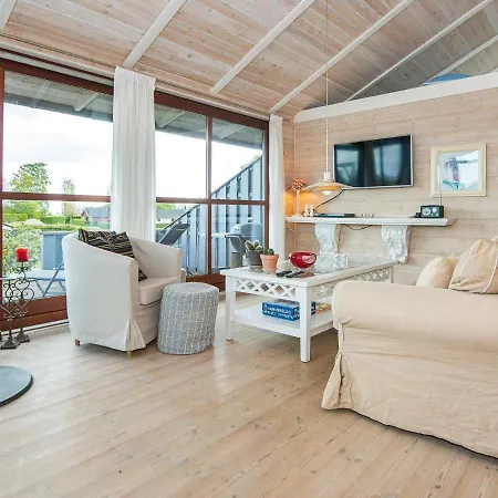 4 Star Holiday In Sj Lund * Sjolund