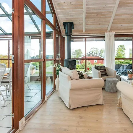 4 Star Holiday In Sj Lund